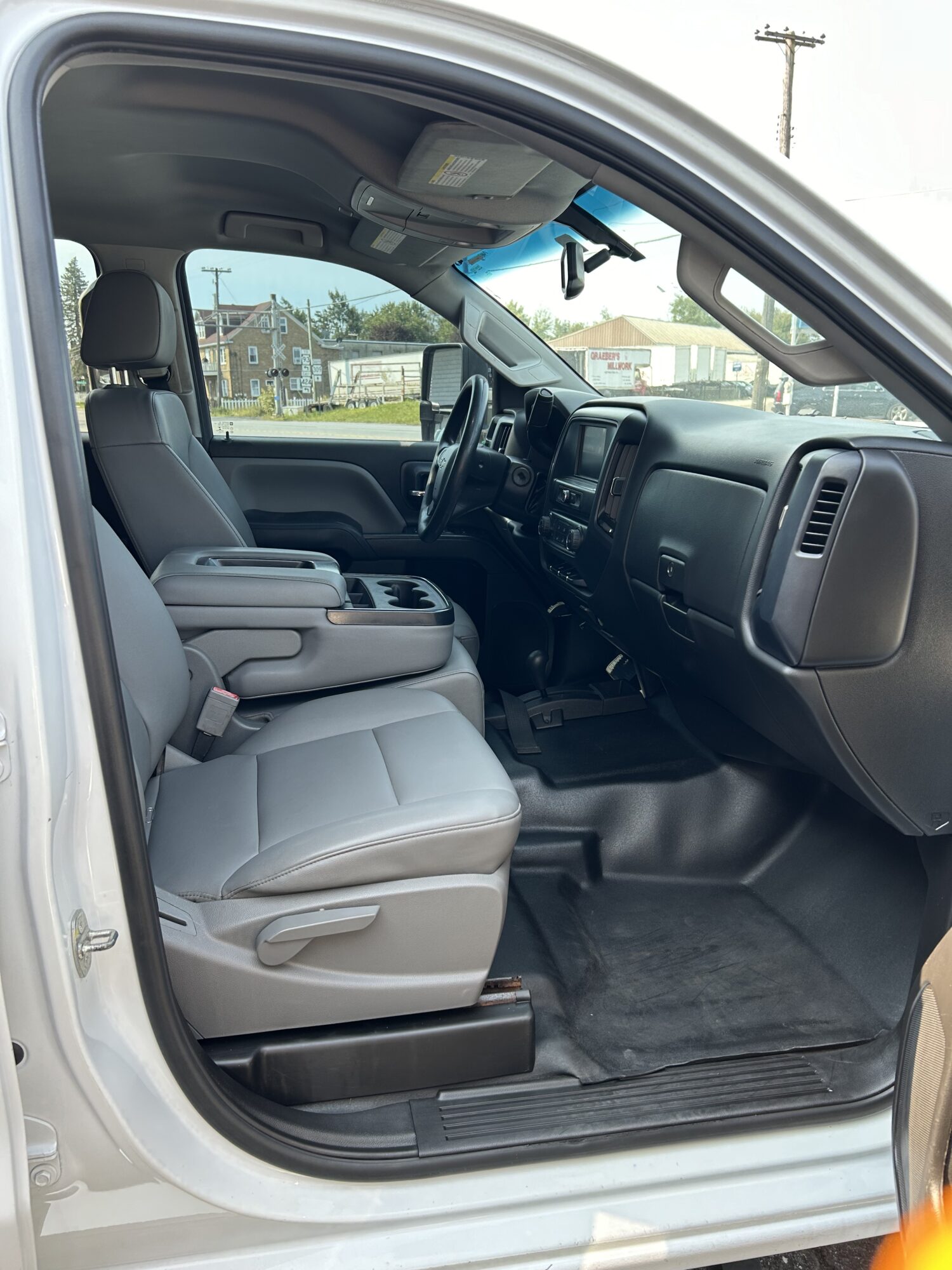 2018 Chevy 2500 WT Crew Cab 4WD_2838_5