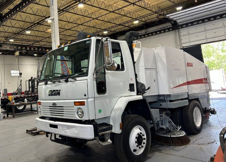 2007 Elign Eagle Sweeper