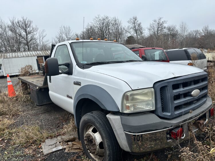 2007 Ford F450 Reg Cab Dually_TRK701