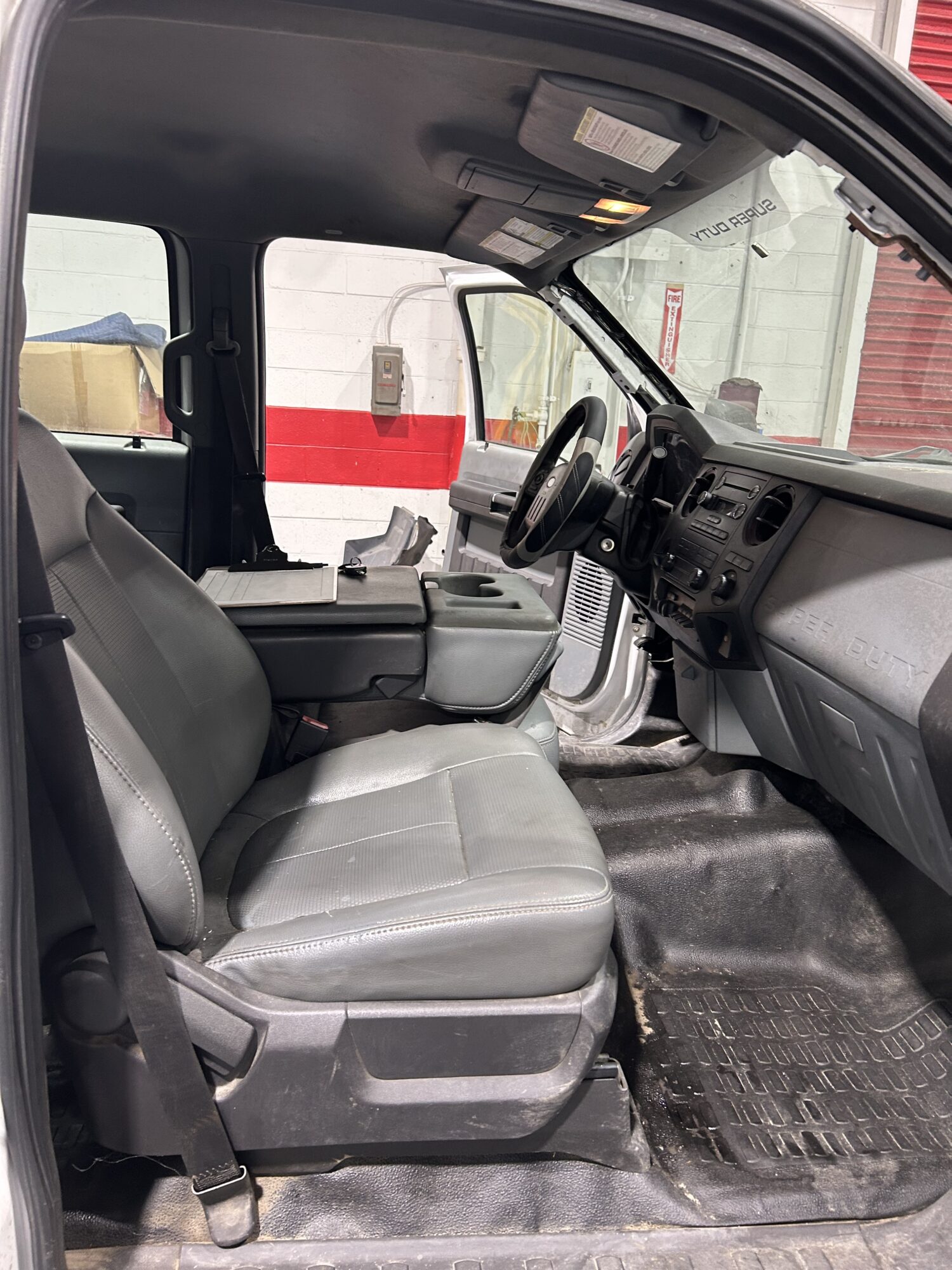 2011 Ford F450 Crew Cab Dual_2340-1